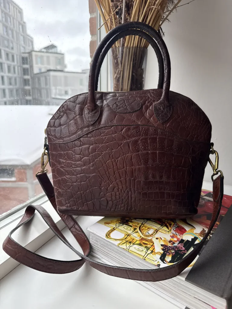 Mulberry Bolide Vintage Tote – Deep brown croc-embossed leather with shoulder strap