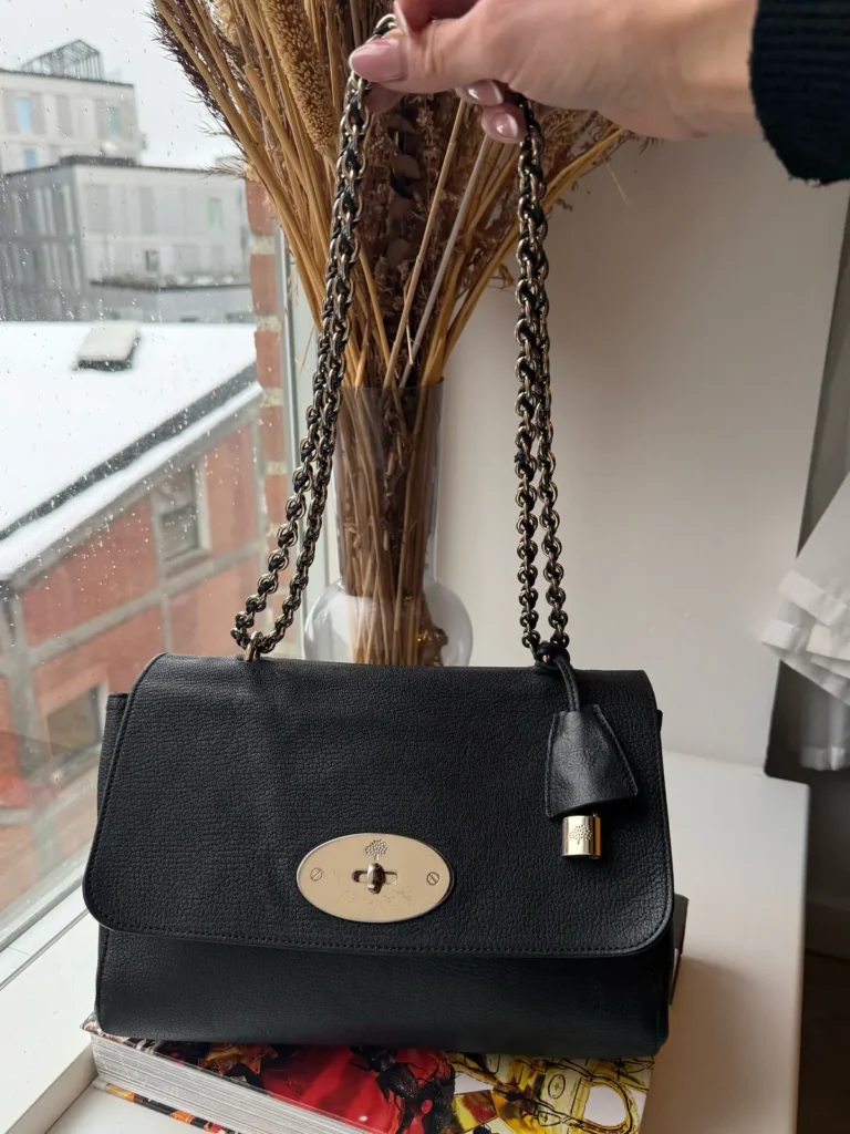 Mulberry Medium Lily – Black – Glossy Goat