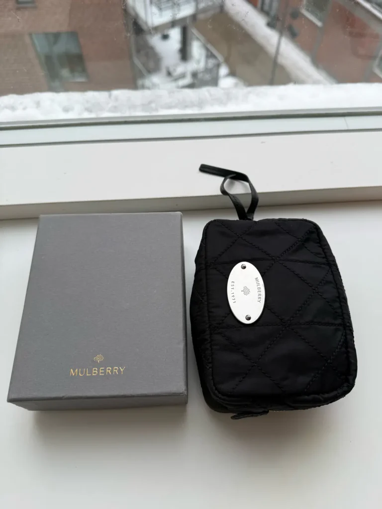 Mulberry Zip Cosmetic Case – sort nylon