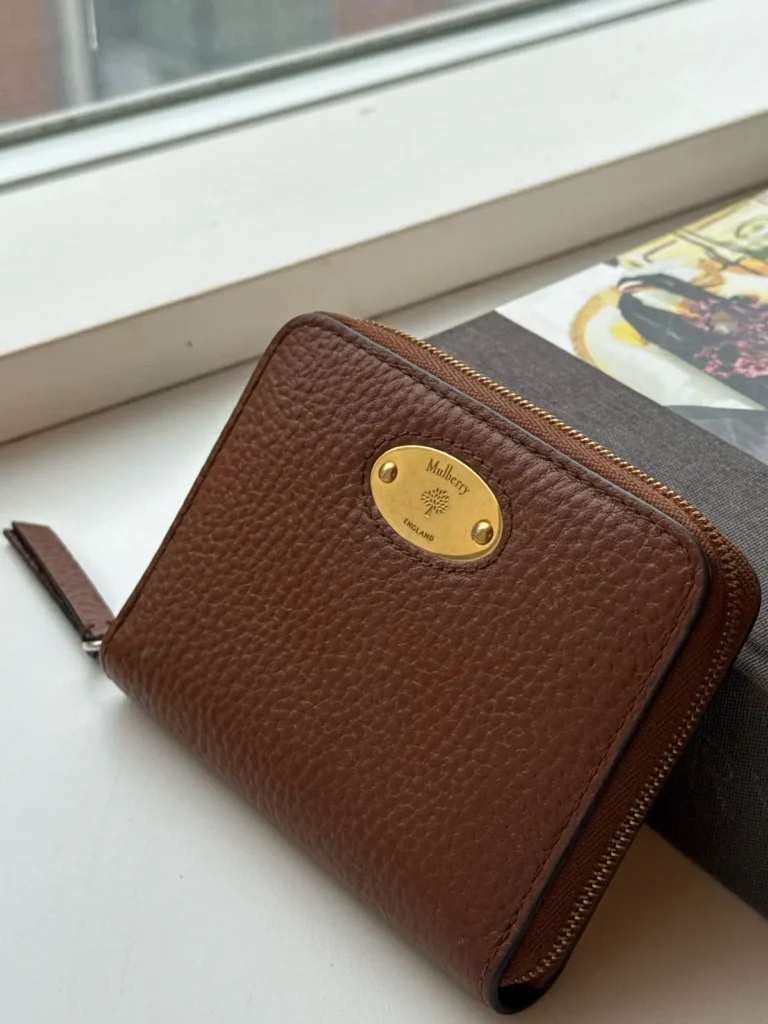 Mulberry Plaque Small Zip Around Purse – Oak Legacy NVT