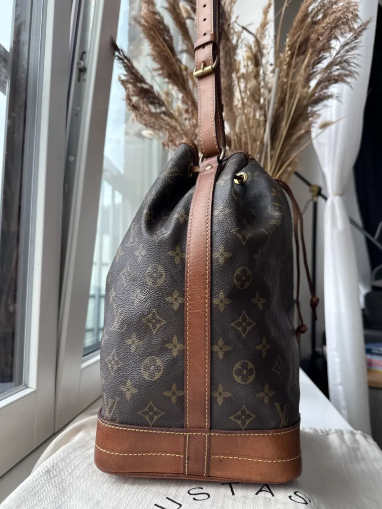 Louis Vuitton Noé GM Vintage Shoulder Bag in Monogram Canvas with Vachetta Leather